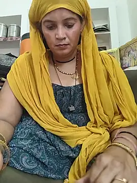 Snapshot of Chhaya_hot chatting on June 21, 9:45 am Chhaya hot online show from June 21, 9:45 am