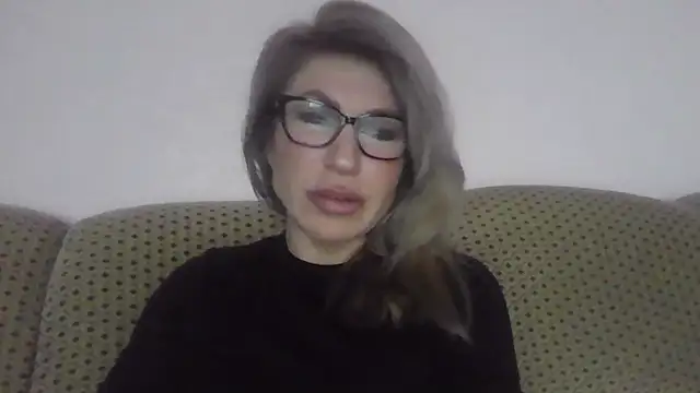 fox red lady7 online show from February 11, 2:00 pm