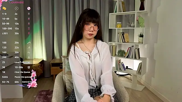 UdelaDodson online show from January 12, 1:11 am