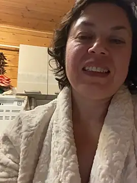 Kiravix online show from November 3, 7:59 pm