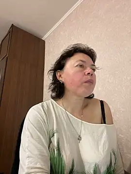 Kiravix online show from November 10, 8:02 am