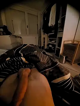 Henz007 online show from April 5, 11:02 pm