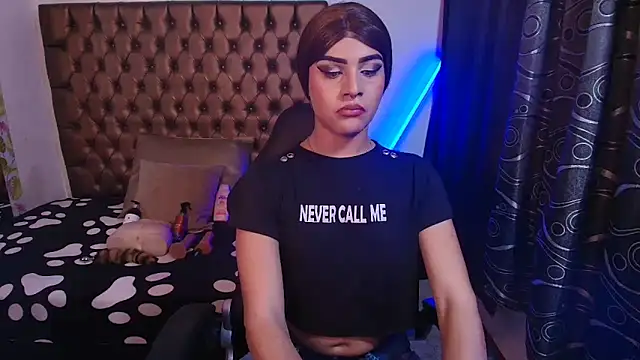 lailahdark online show from March 25, 8:48 pm