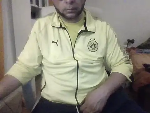 Snapshot of SmokedAlloy2 chatting on July 15, 11:43 pm SmokedAlloy2 online show from July 15, 11:43 pm