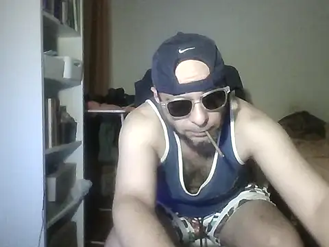 Snapshot of SmokedAlloy2 chatting on July 31, 12:43 am SmokedAlloy2 online show from July 31, 12:43 am