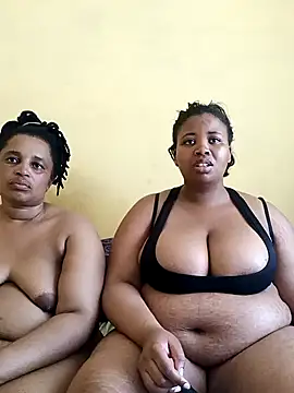 Snapshot of Prettyboobiesx chatting on November 7, 10:48 am Prettyboobiesx online show from November 7, 10:48 am