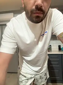 mooting01 online show from April 4, 3:42 pm