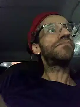 Snapshot of Siegfri3d__ chatting on November 19, 2:33 am Siegfri3d online show from November 19, 2:33 am