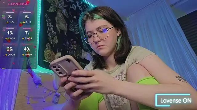 Miko Meow online show from April 25, 11:24 am