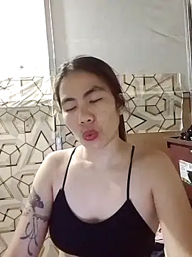 Snapshot of Deliciousgirl14 chatting on February 22, 3:32 pm Deliciousgirl14 online show from February 22, 3:32 pm