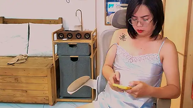 moriliciousxxx online show from December 5, 1:36 am