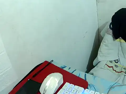 Snapshot of Strawberryyou chatting on February 9, 4:00 pm Strawberryyou online show from February 9, 4:00 pm