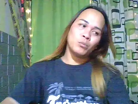 urdreamgirljacky online show from February 9, 10:30 am