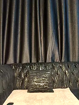 TinaFavourite online show from March 15, 6:47 pm