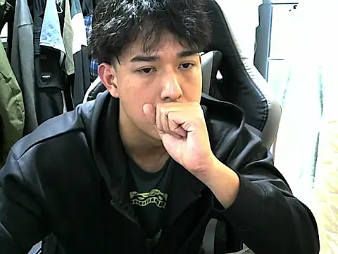 hunterXhan online show from February 9, 1:59 pm