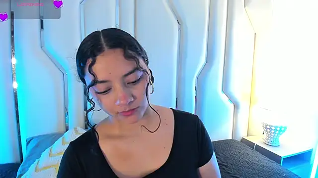 Angellit Afrodita  online show from May 17, 9:17 am