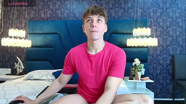 TaylerWhite online show from January 15, 11:59 am