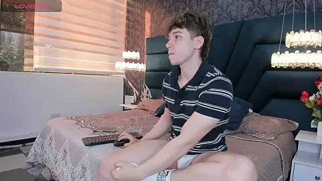 TaylerWhite online show from February 28, 12:06 pm