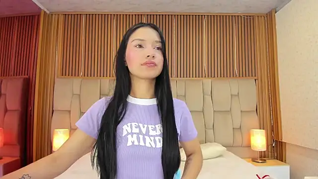 Sophie Calloway online show from April 9, 2:33 pm