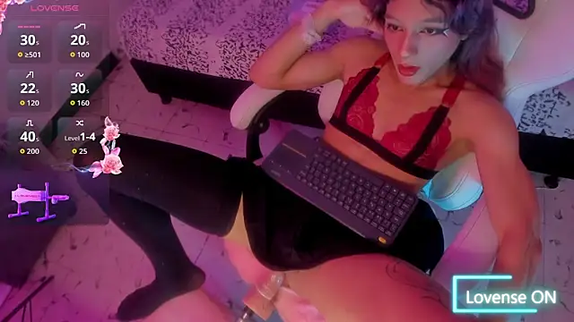 MilkWhore1 online show from January 5, 8:01 pm