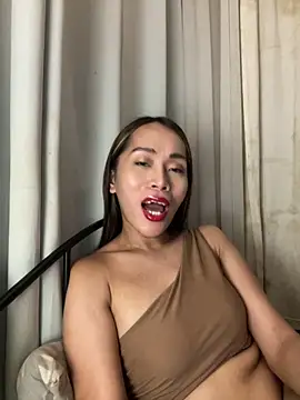 RomanticPearlTS online show from March 6, 2:19 am