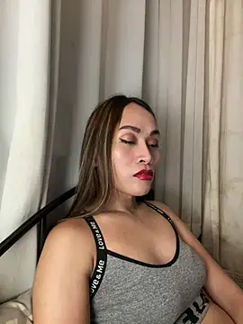 RomanticPearlTS online show from March 22, 2:31 pm