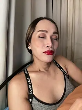 RomanticPearlTS online show from April 16, 1:34 pm