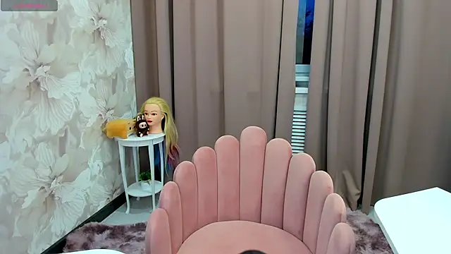 cute luucy online show from October 21, 3:18 am