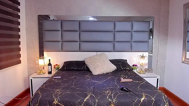 Dali collin online show from February 25, 1:54 pm