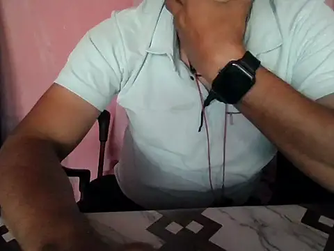Snapshot of sexy_boy_hot_lund chatting on May 22, 6:09 am sexy boy hot lund online show from May 22, 6:09 am