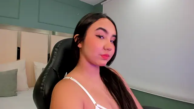 julieta rosee online show from October 30, 10:32 pm