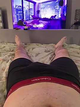 naughtycoupl98 online show from April 13, 2:55 pm