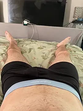 naughtycoupl98 online show from April 14, 2:01 pm