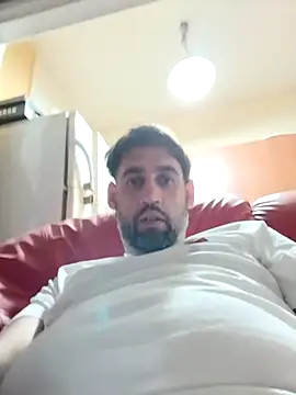 davidrojo1984 online show from February 26, 8:35 am