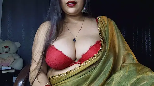 MissNasha online show from May 24, 1:05 pm