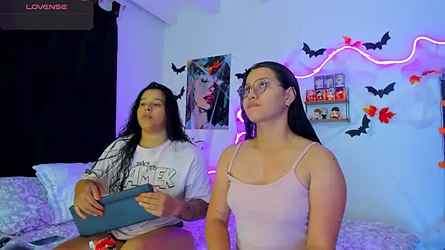 Dilan and Mia online show from October 16, 10:22 pm