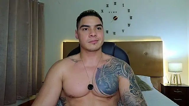 Steven Velez online show from October 26, 12:27 am