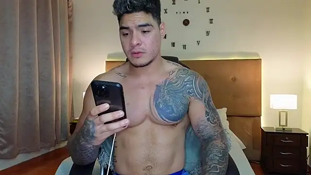 Steven Velez online show from February 20, 11:16 pm