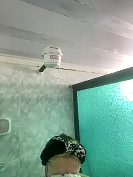 Snapshot of Sallem_Pink chatting on September 23, 9:45 am Sallem Pink online show from September 23, 9:45 am