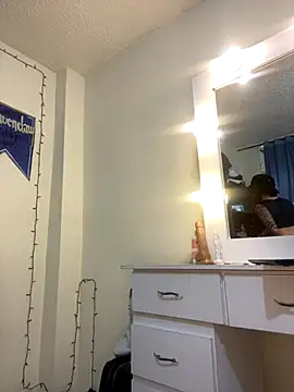 Snapshot of Sallem_Pink chatting on October 12, 12:15 pm Sallem Pink online show from October 12, 12:15 pm