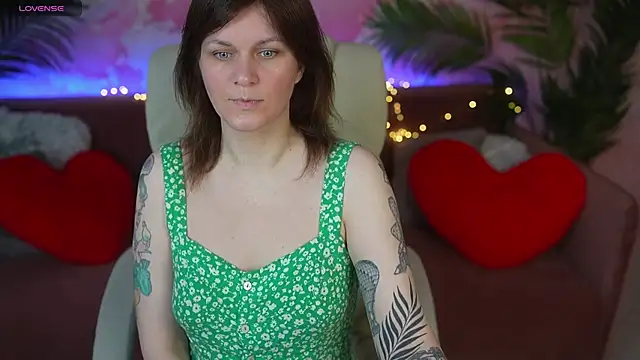 TinaMelt online show from May 23, 6:45 pm