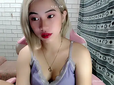 Rainea149 online show from November 1, 4:36 am