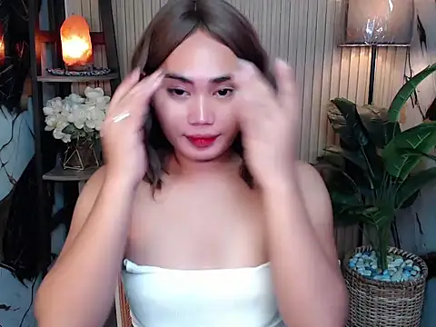 sluttyprincess0 online show from February 10, 10:47 pm