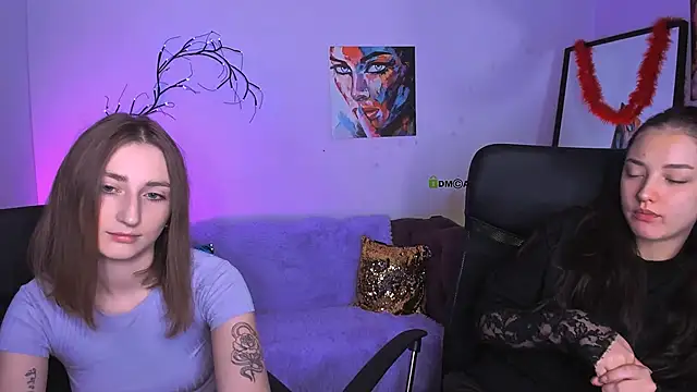 eva smiith  online show from November 12, 6:58 am