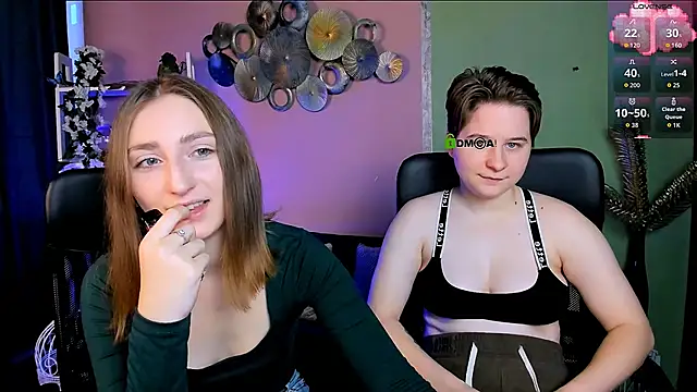 eva smiith  online show from November 13, 7:51 am