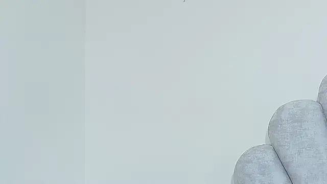 Snapshot of emma-conti2 chatting on October 4, 2:15 pm emma-conti2 online show from October 4, 2:15 pm