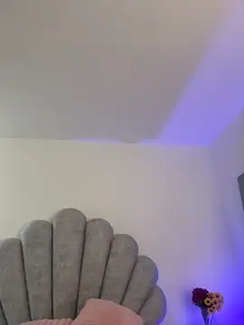 Snapshot of emma-conti2 chatting on October 29, 1:35 pm emma-conti2 online show from October 29, 1:35 pm