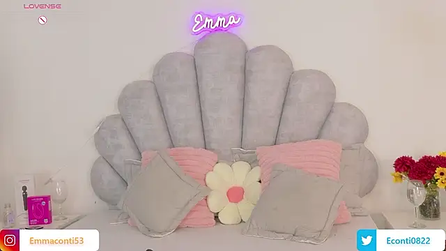 Snapshot of emma-conti2 chatting on January 19, 4:11 pm emma-conti2 online show from January 19, 4:11 pm