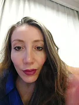 Snapshot of HellaryTourent chatting on January 17, 5:49 pm HellaryTourent online show from January 17, 5:49 pm