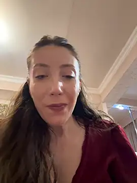 Snapshot of HellaryTourent chatting on February 7, 6:33 pm HellaryTourent online show from February 7, 6:33 pm